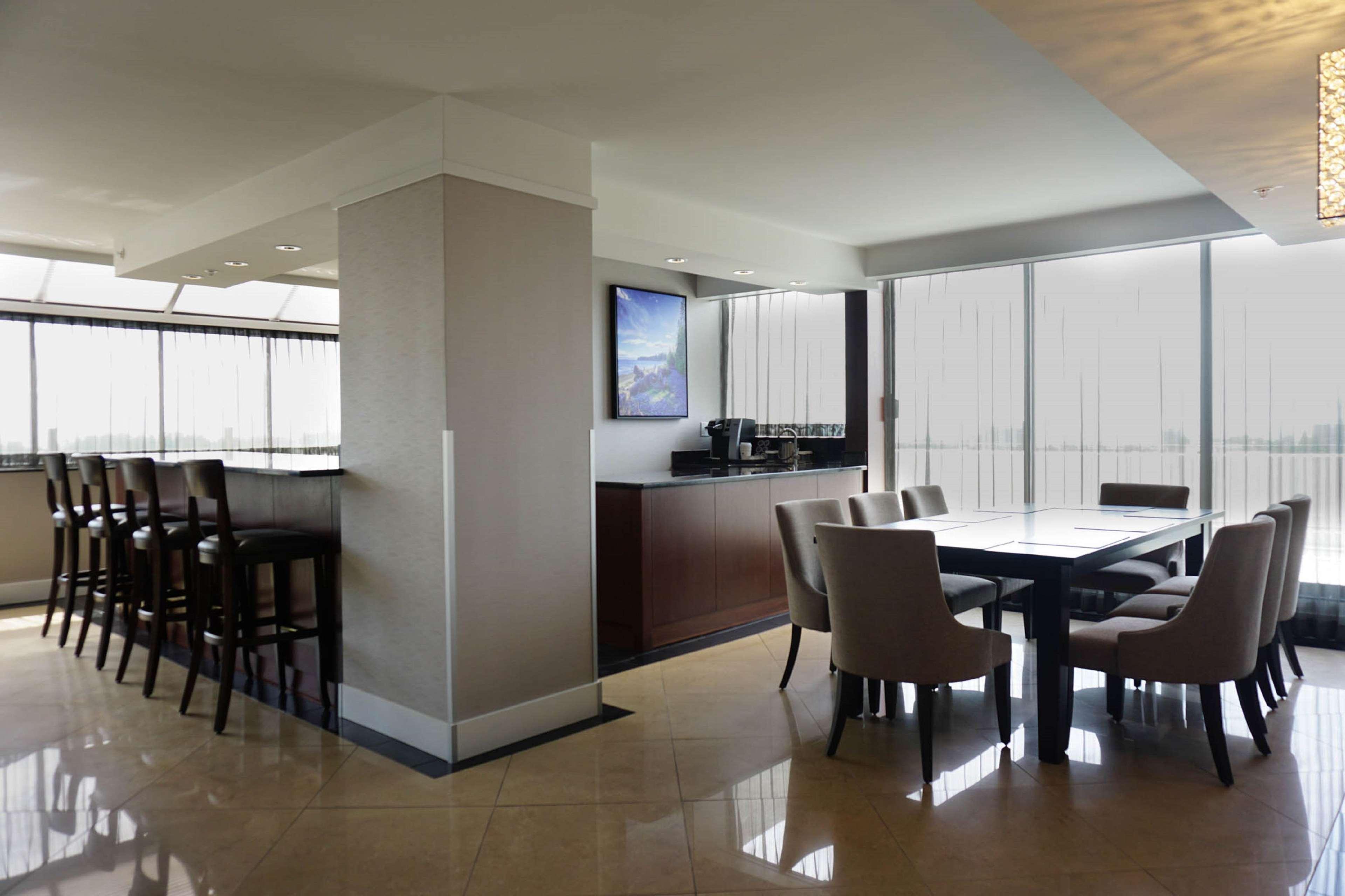 Doubletree By Hilton Hotel & Suites Victoria Zewnętrze zdjęcie