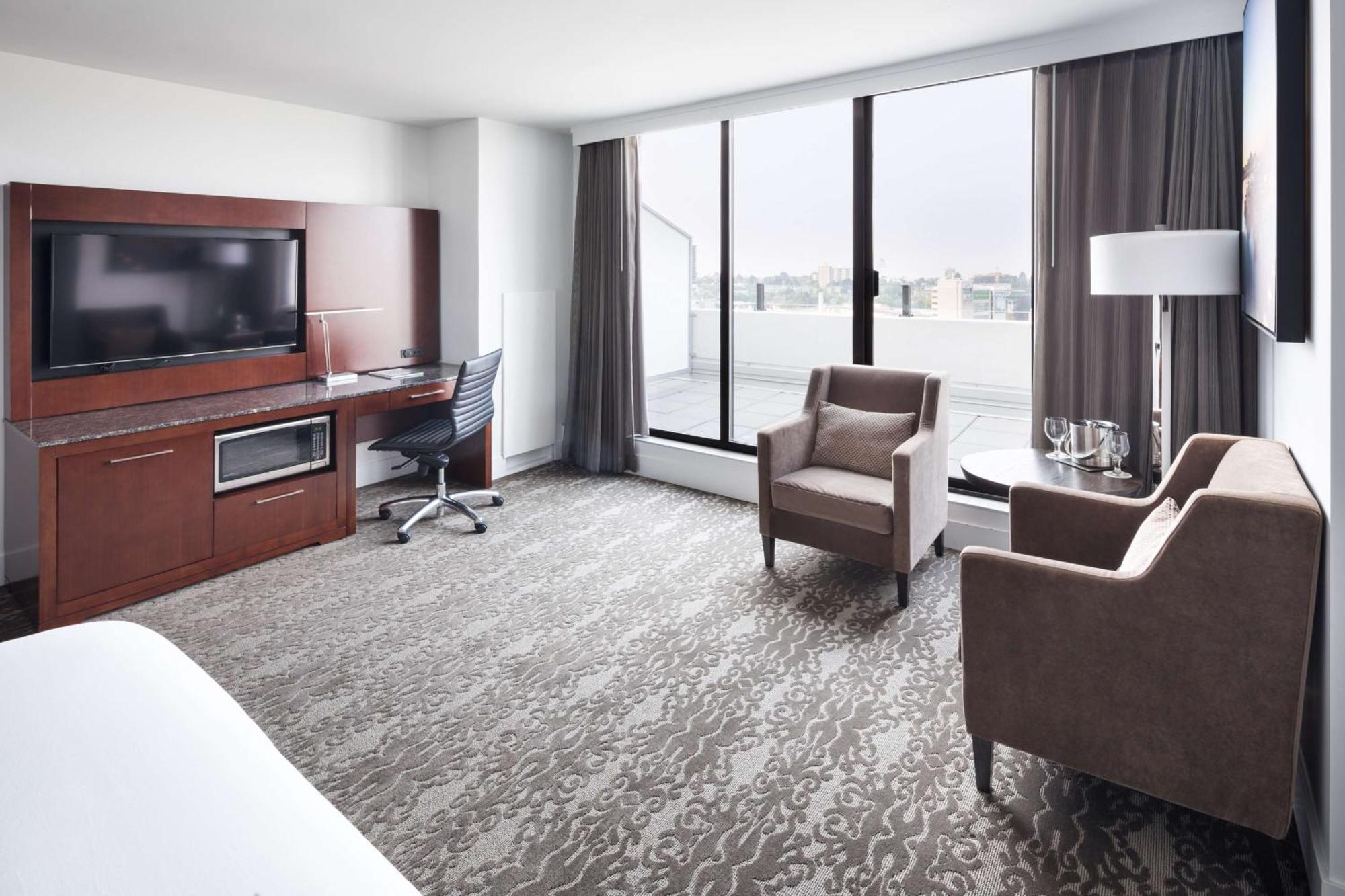 Doubletree By Hilton Hotel & Suites Victoria Zewnętrze zdjęcie